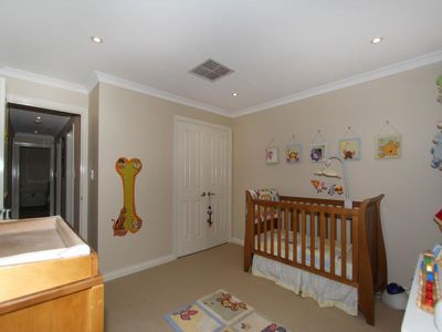 44 Longmore Parade, Broadwood