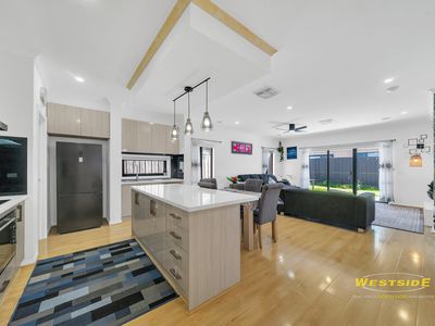 25 Cascade  Drive, Aintree