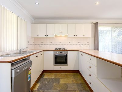28 Parkway Road, Bibra Lake