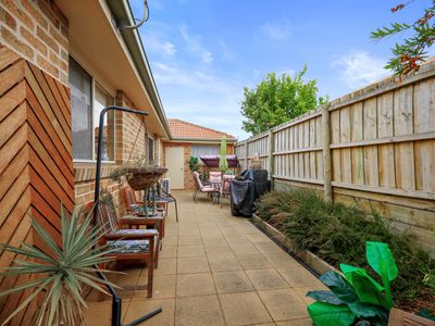 2 / 104 Balmoral Road, Warrnambool