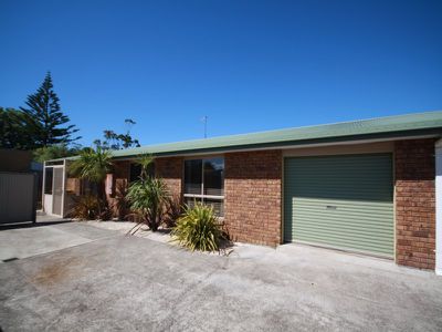 2 / 13 Jenner Street, Wynyard