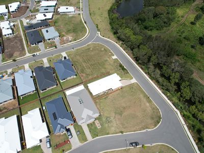 40 Woodswallow Avenue, Point Vernon