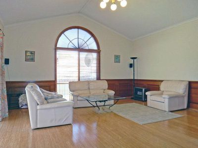 285 Rowe Street, Eastwood