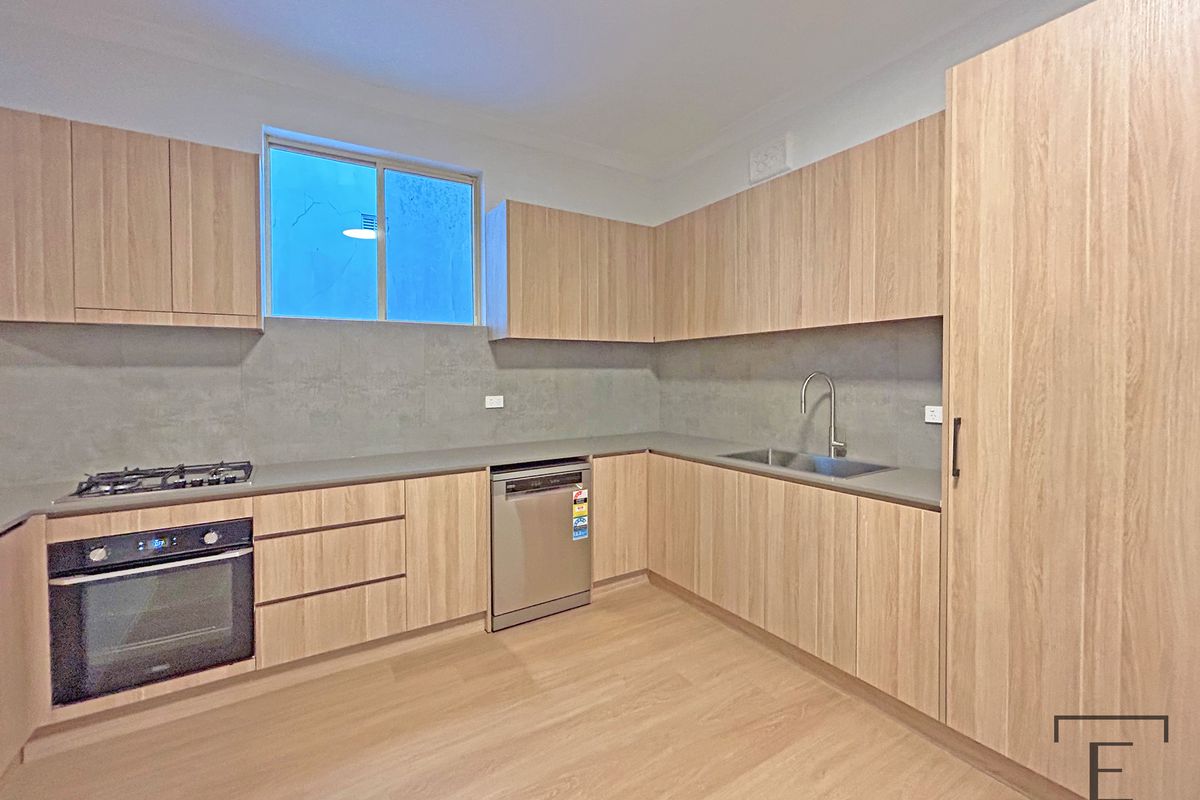 1025 Botany Road, Mascot