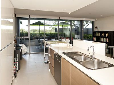 103 / 96 Bow River , Burswood