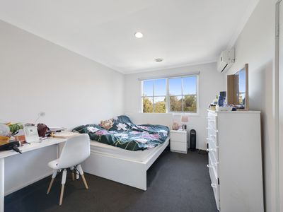 2 Kings Court, Oakleigh East