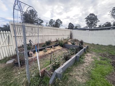 16 Malar Crescent, Booie