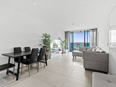 51005 / 5 Harbour Side Court, Biggera Waters