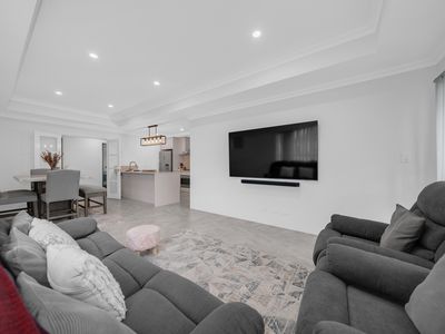 33A Stroughton Road, Westminster