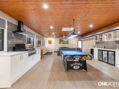 4 Paperbark Way, Urangan