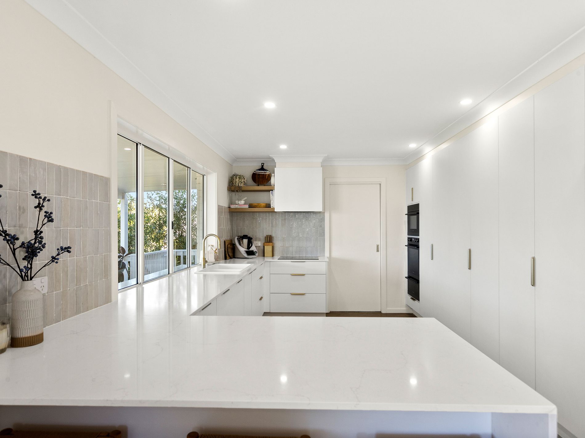 13 Pleasant View Close, Albion Park