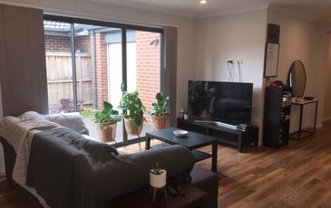14 Cherrington Avenue, Officer