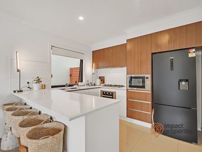 6 / 2  ROUSEABOUT STREET , Lawson