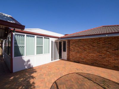 2 Brian Hambly Place, Dubbo