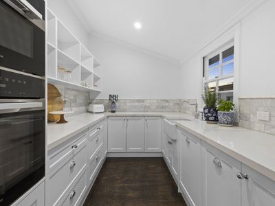 295 Hawthorne Road, Hawthorne