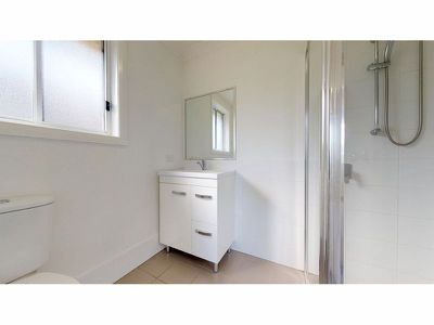 22 Dalbeattie Crescent, Dubbo