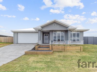 45 Outlook Boulevard, Gleneagle