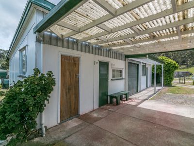 6690 Channel Highway, Deep Bay