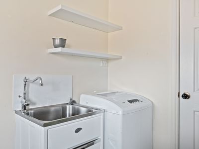 376 Argyle Drive, Kingston