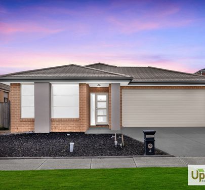 4 Elland Road, Clyde North