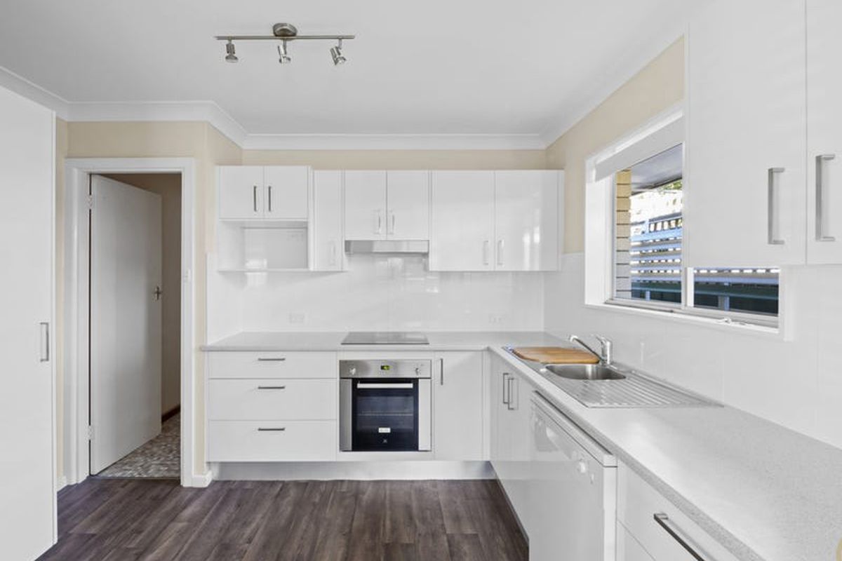 14 Bayside Drive, Green Point
