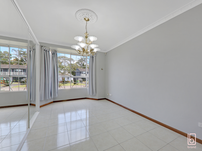 5 Cranbrook Crescent, Killarney Vale