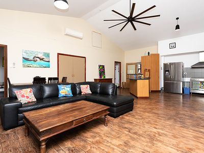 72 Rainforest Close, Sugarloaf