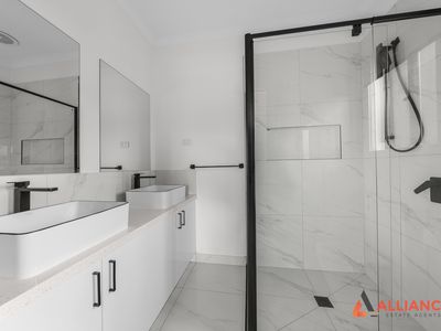 48 Railway Parade, Kalkallo