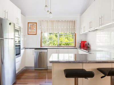 6 Staff Road, Cordeaux Heights