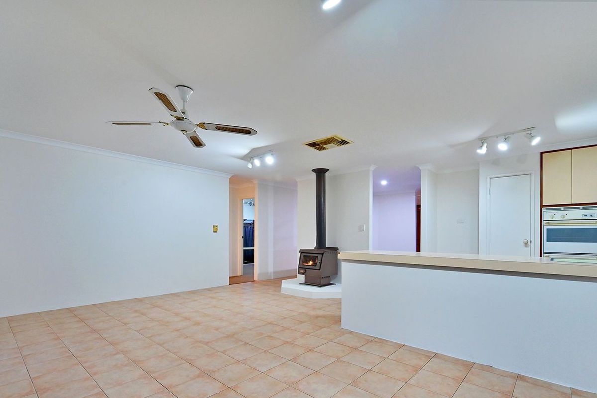 21 Muirfield Way, Joondalup