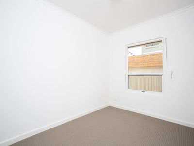 2 / 122 Railway Terrace, Ascot Park