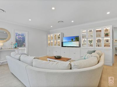 16 Loretto Way, Hamlyn Terrace