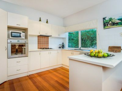9 Fairhills Drive, Rye