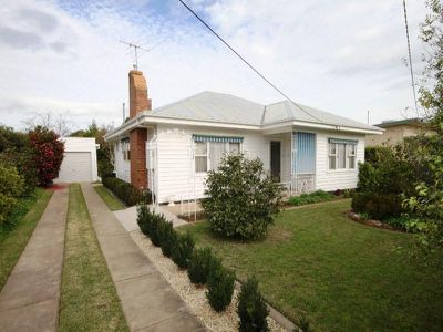 11 Dunlop Street, Wangaratta