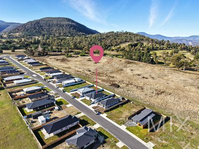 10 Bluetongue Drive, Magra