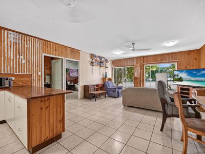 1446 Midge Point Road, Midge Point