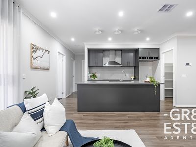 16 Aurora Drive, Cranbourne West