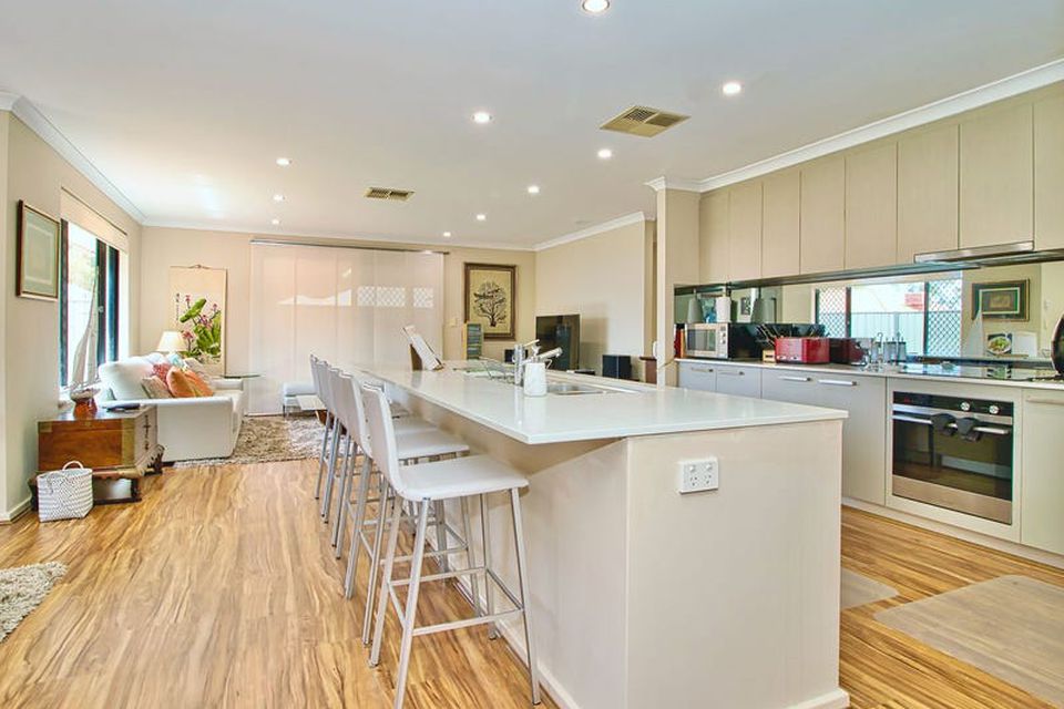 11 Curlewis Drive , Baldivis