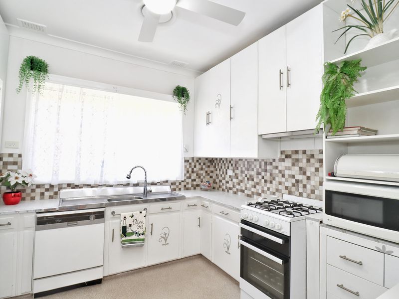 3 Henderson Street, Cowra