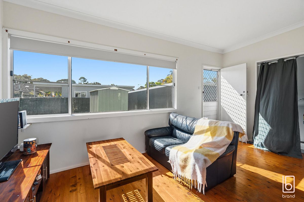13 & 13A Manuka Parade, Gorokan