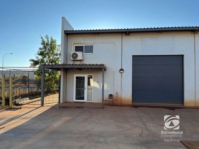 2 / 37 Steel Loop, Wedgefield