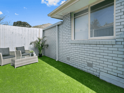 2 / 9 Wisewould Avenue, Seaford