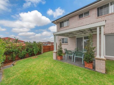 1 / 5 Vlatko Drive, West Hoxton