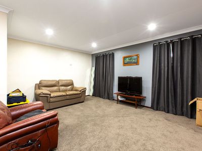 24 Hutchinson Road, Burekup