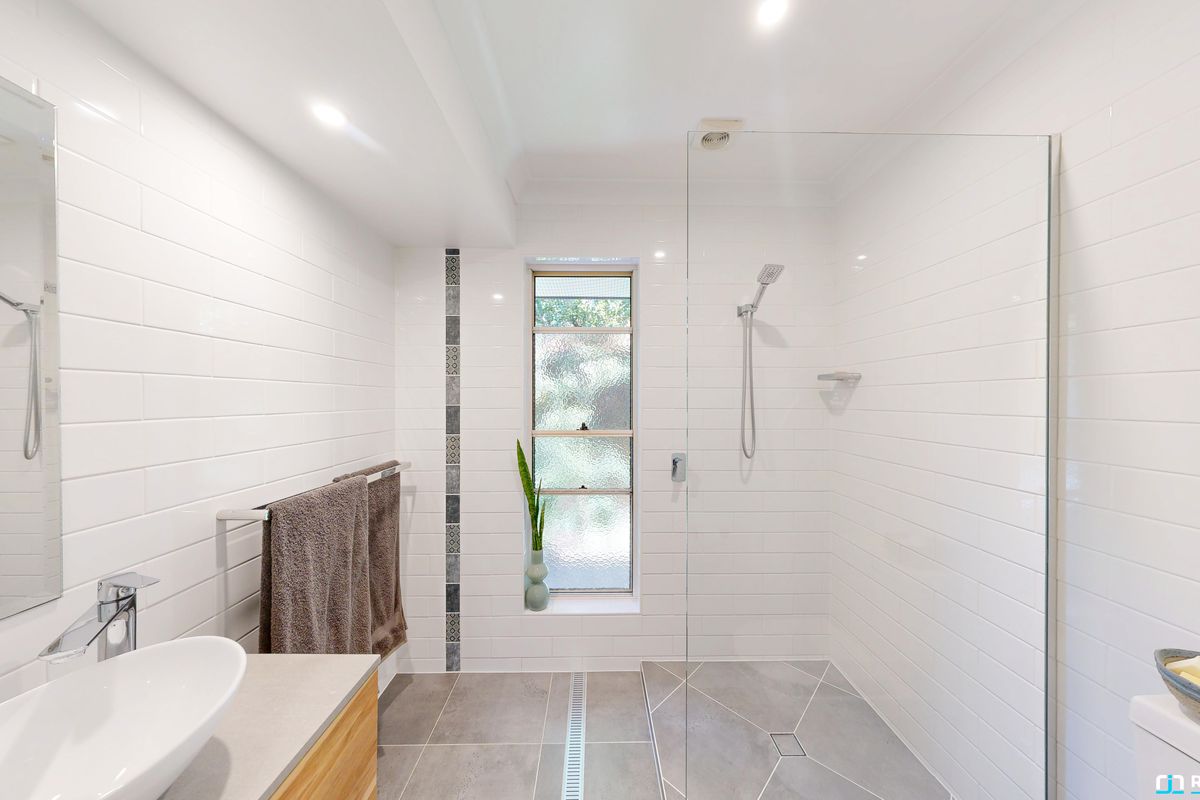 1 Feathertail Court, Tewantin