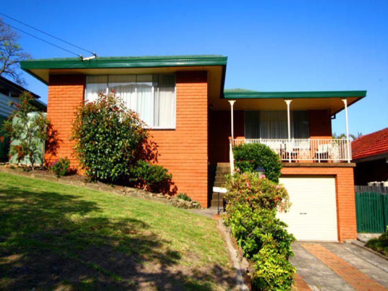 11 Powell Ave, Corrimal