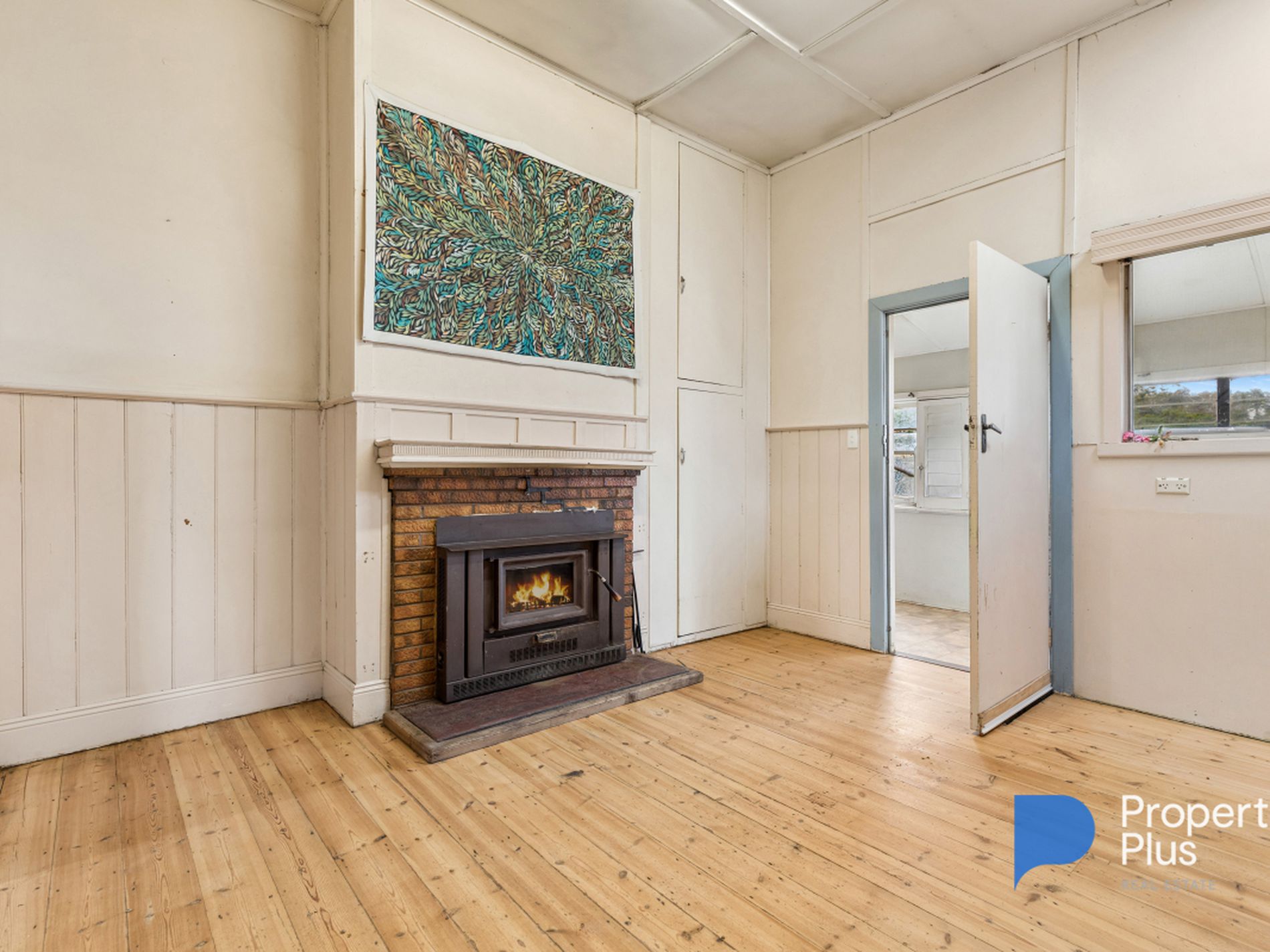 7 WINDSOR AVENUE, Charlton