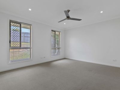 39 Sandy View Drive, Nikenbah