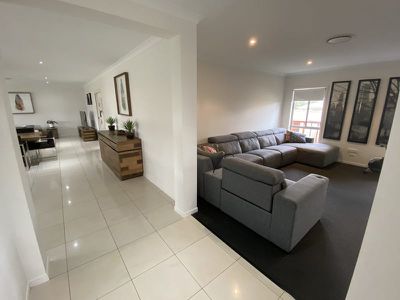 8 Dingle Close, Kingaroy