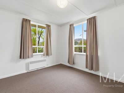 49 Sugarloaf Road, Risdon Vale